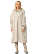Poncho de pluie beige à manches par Ilse Jacobsen